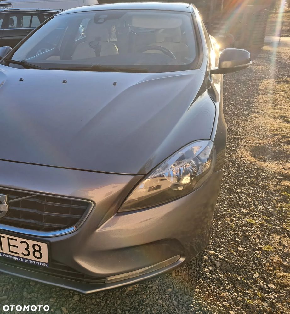 Volvo V40 D2 - 2