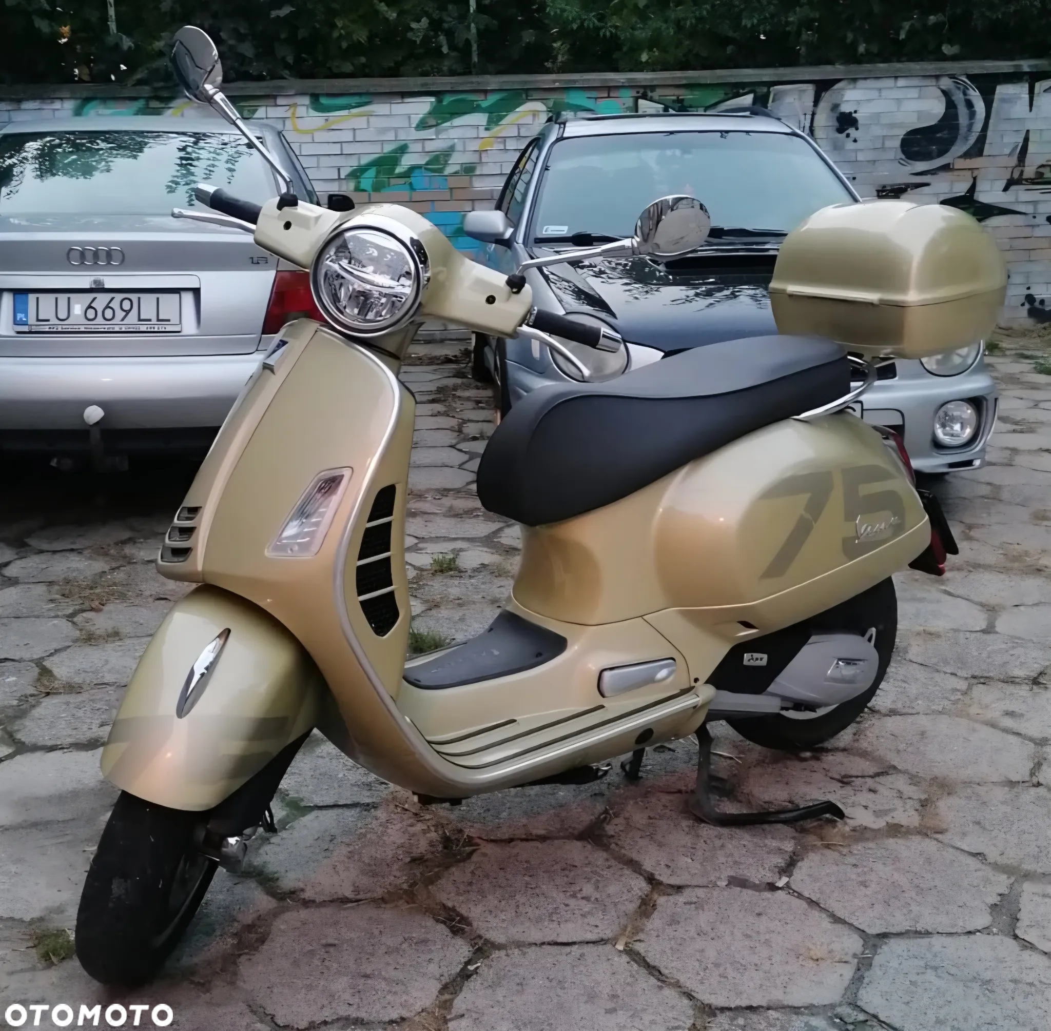 Piaggio Vespa - 3