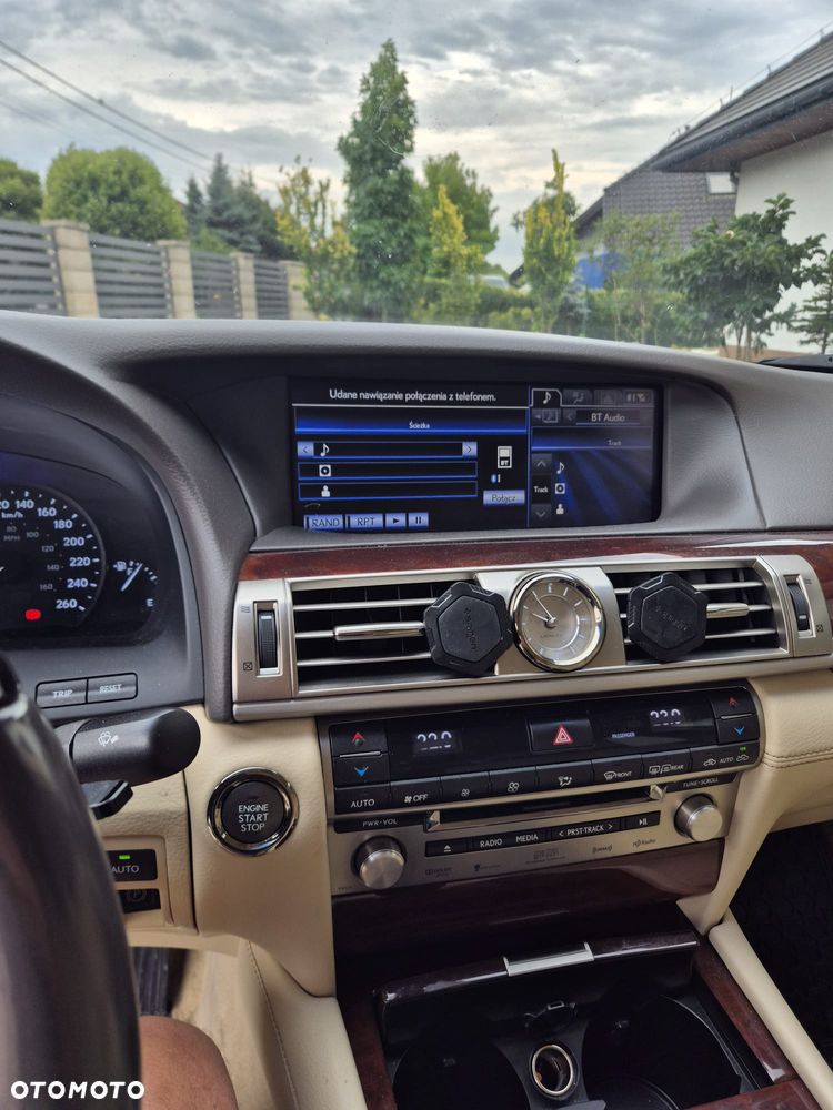 Lexus LS 460 Elite AWD - 11