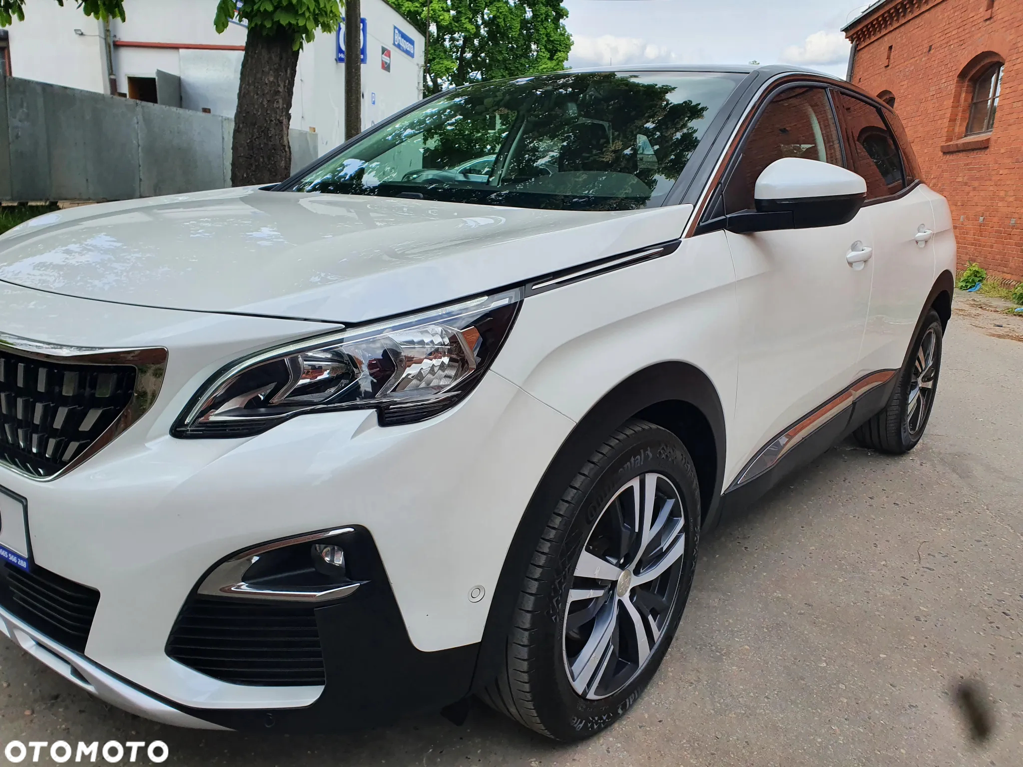 Peugeot 3008 1.2 PureTech Allure S&S EAT8 - 8
