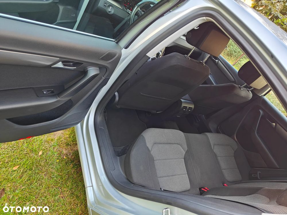 Volkswagen Passat 2.0 TDI Comfortline DSG - 7