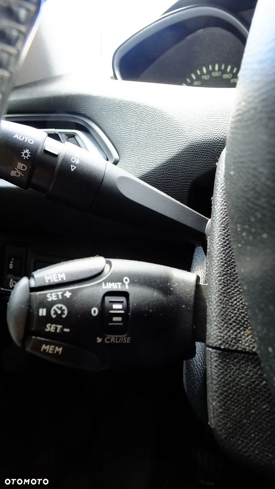 Peugeot 308 1.6 HDi Active - 21