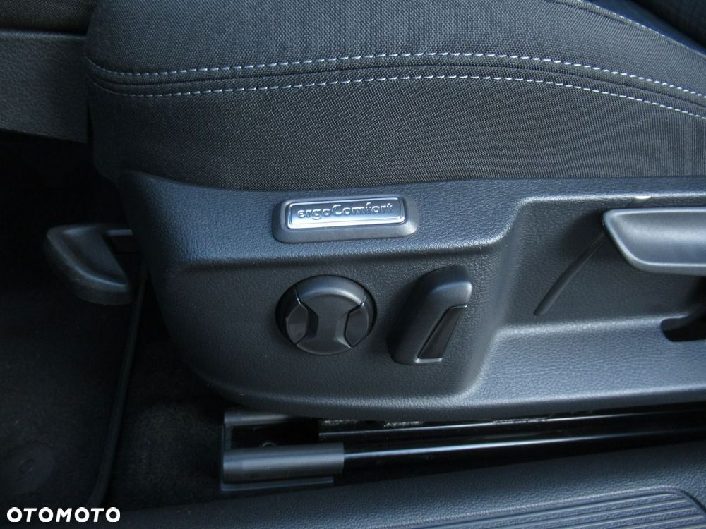 Volkswagen Passat - 7
