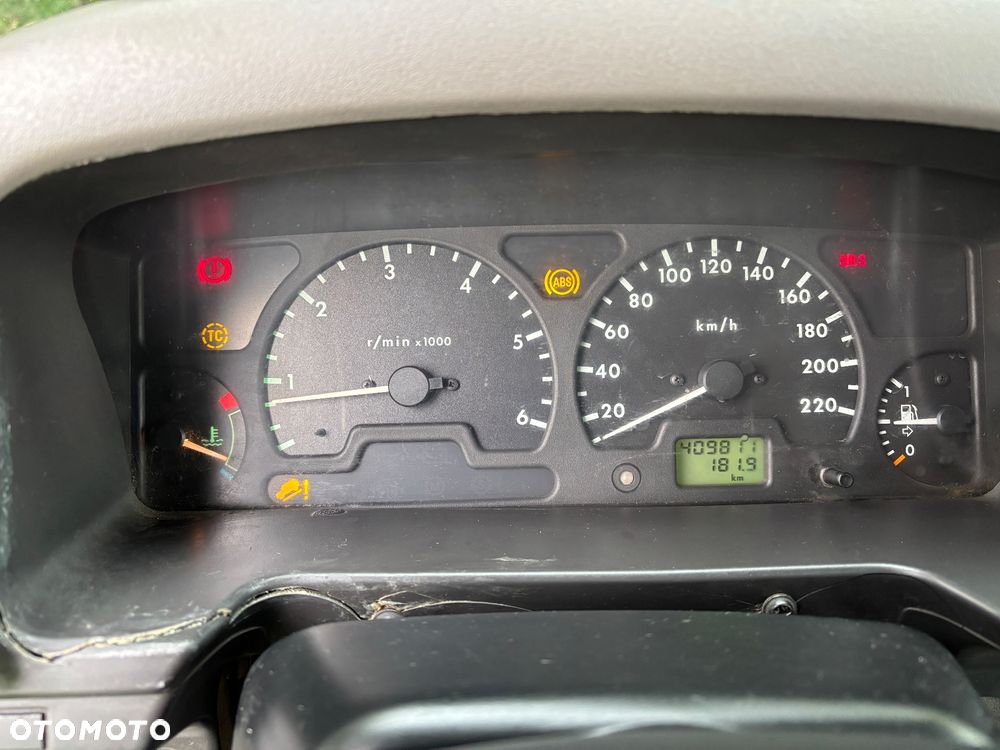Land Rover Discovery II 2.5 TD5 - 11
