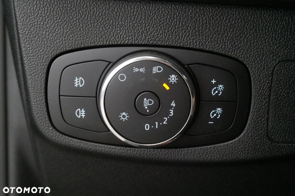 Ford Focus 1.0 EcoBoost mHEV Titanium X - 31