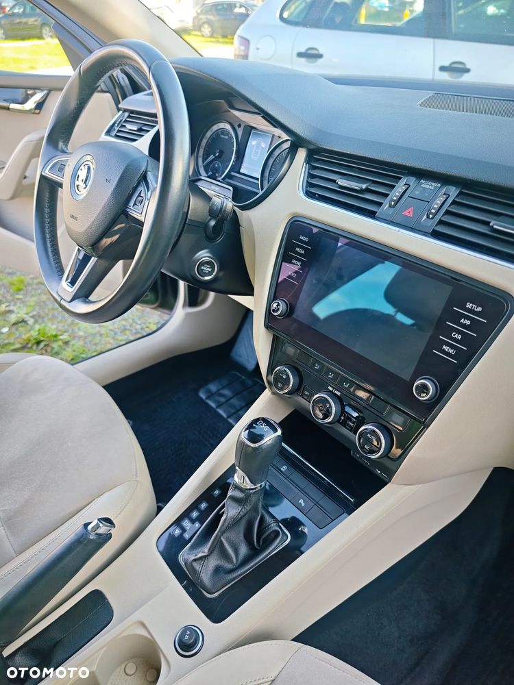 Skoda Octavia 2.0 TDI Elegance DSG - 13