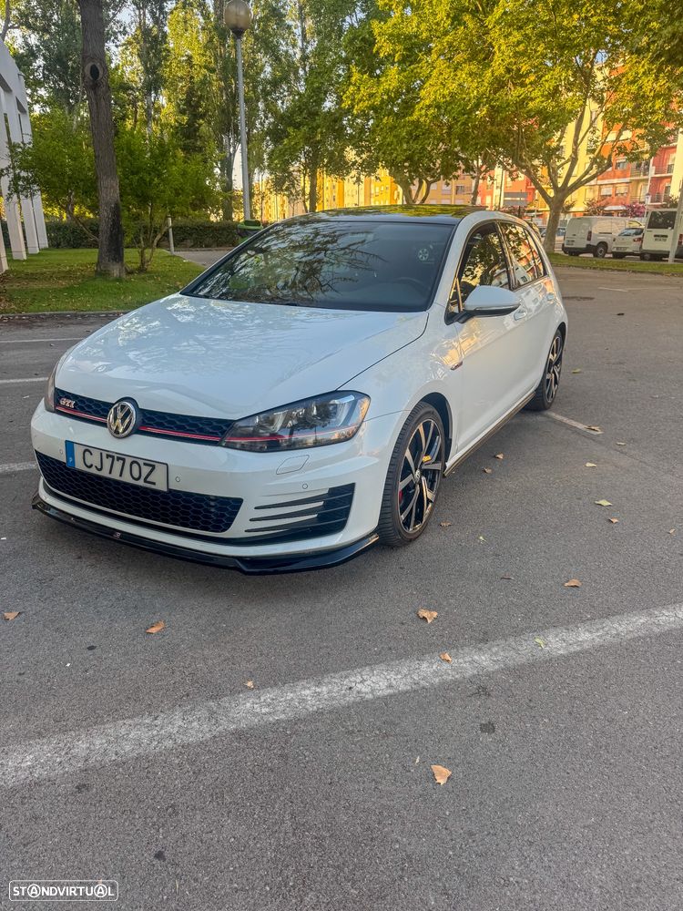VW Golf 2.0 TSi GTi Performance - 2