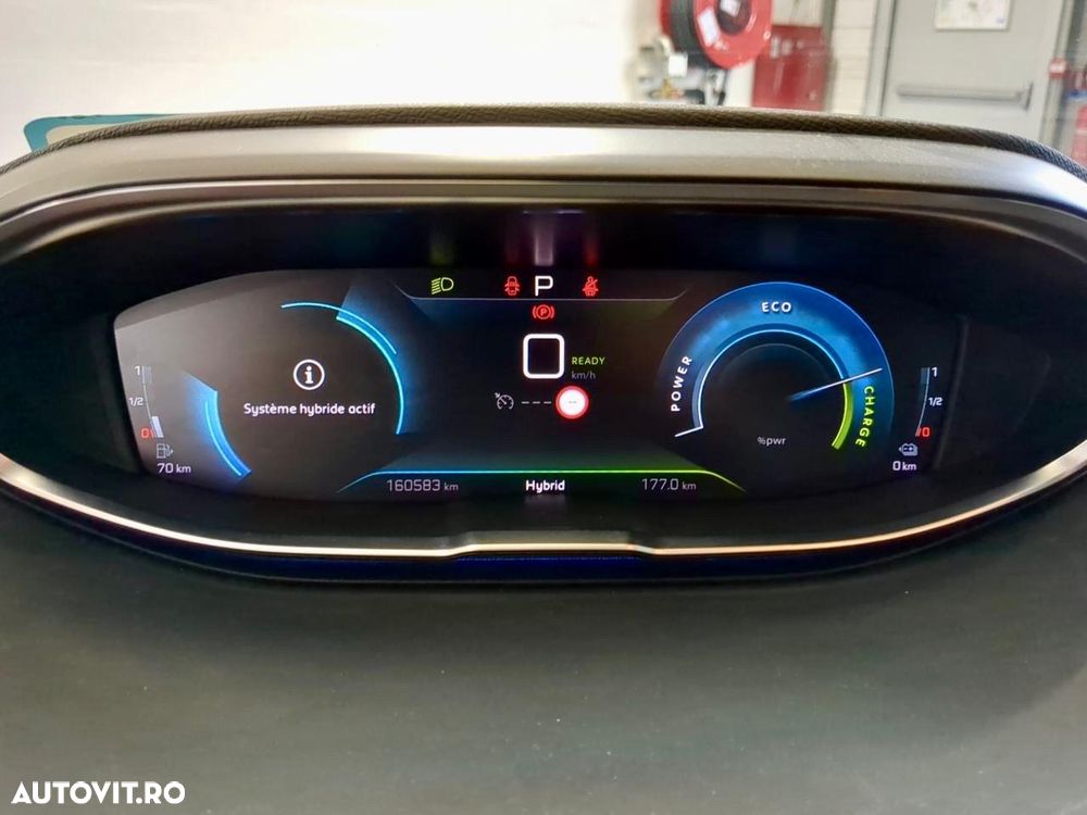 Peugeot 3008 PHEV 225 EAT8 Allure Pack - 11