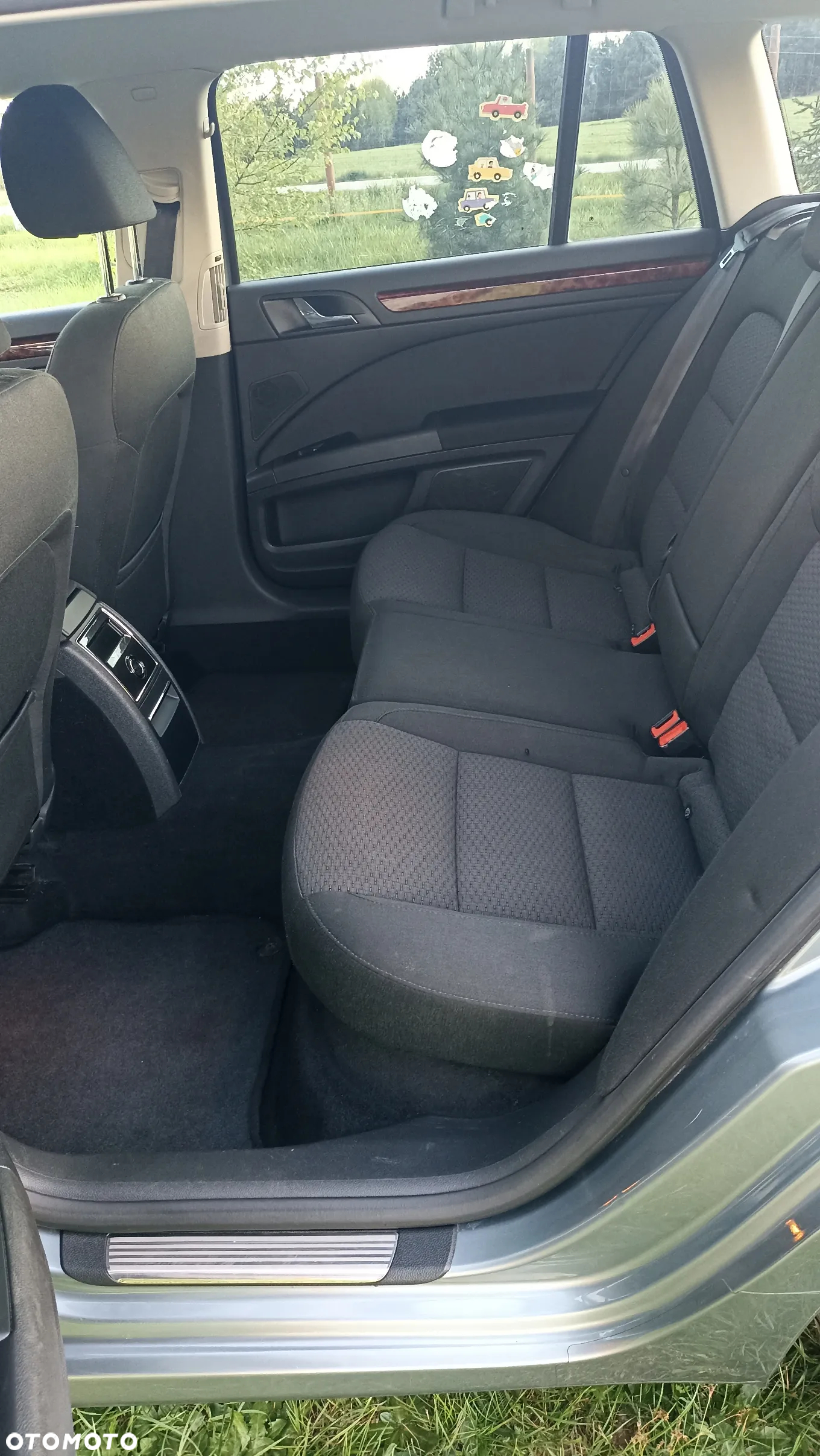 Skoda Superb Combi 2.0 TDI DSG Elegance - 11