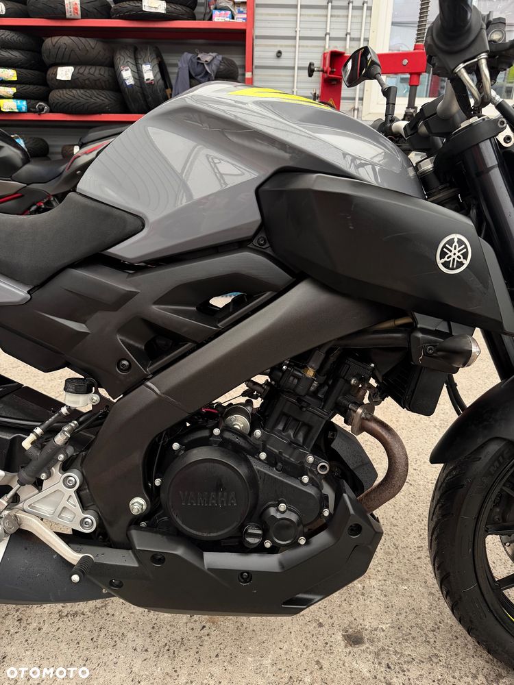 Yamaha MT - 17