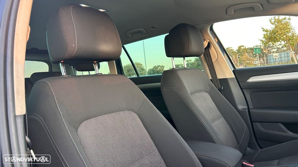 VW Passat Variant 2.0 TDI Highline - 18