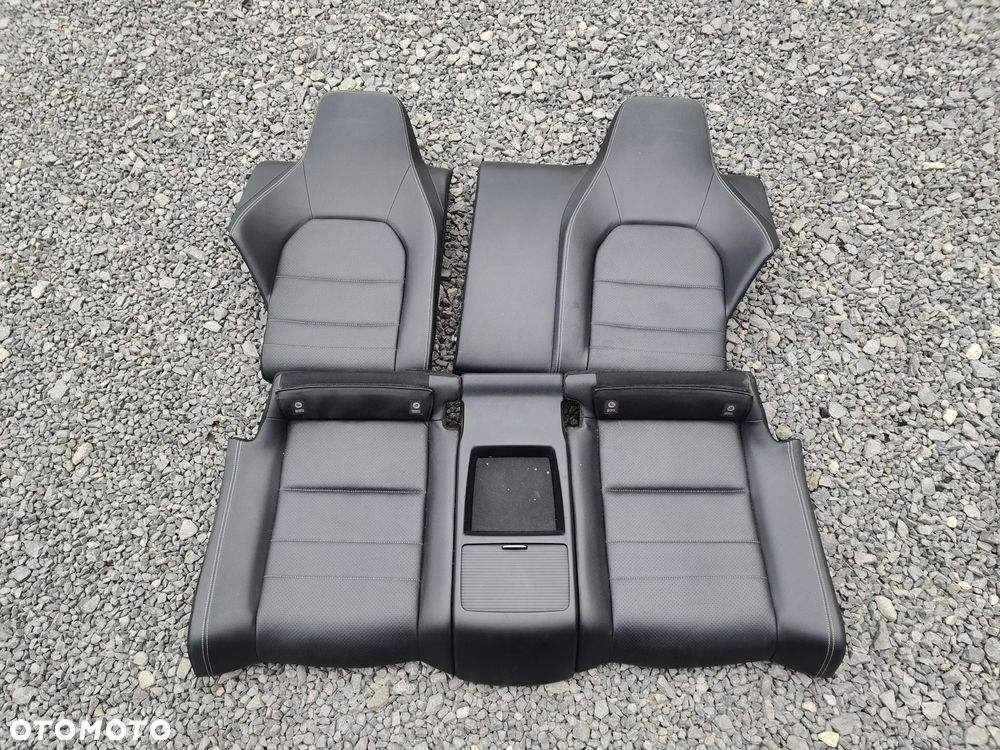 MERCEDES W204 Coupe Lift Kanapa Tylna Biała Nić - 2