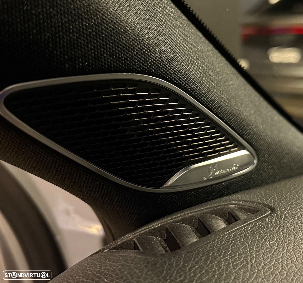 Mercedes-Benz A 250 e 8G-DCT AMG Line - 29