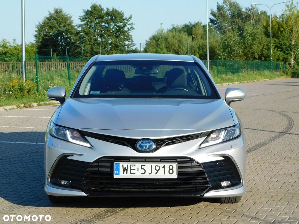 Toyota Camry - 13