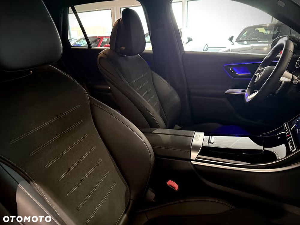 Mercedes-Benz GLC 220 d 4Matic 9G-TRONIC AMG Line Advanced - 18
