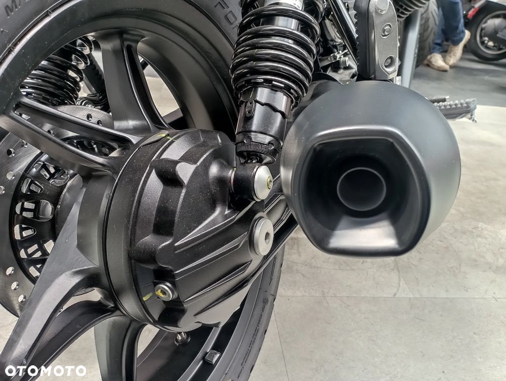 Moto Guzzi V7 - 18