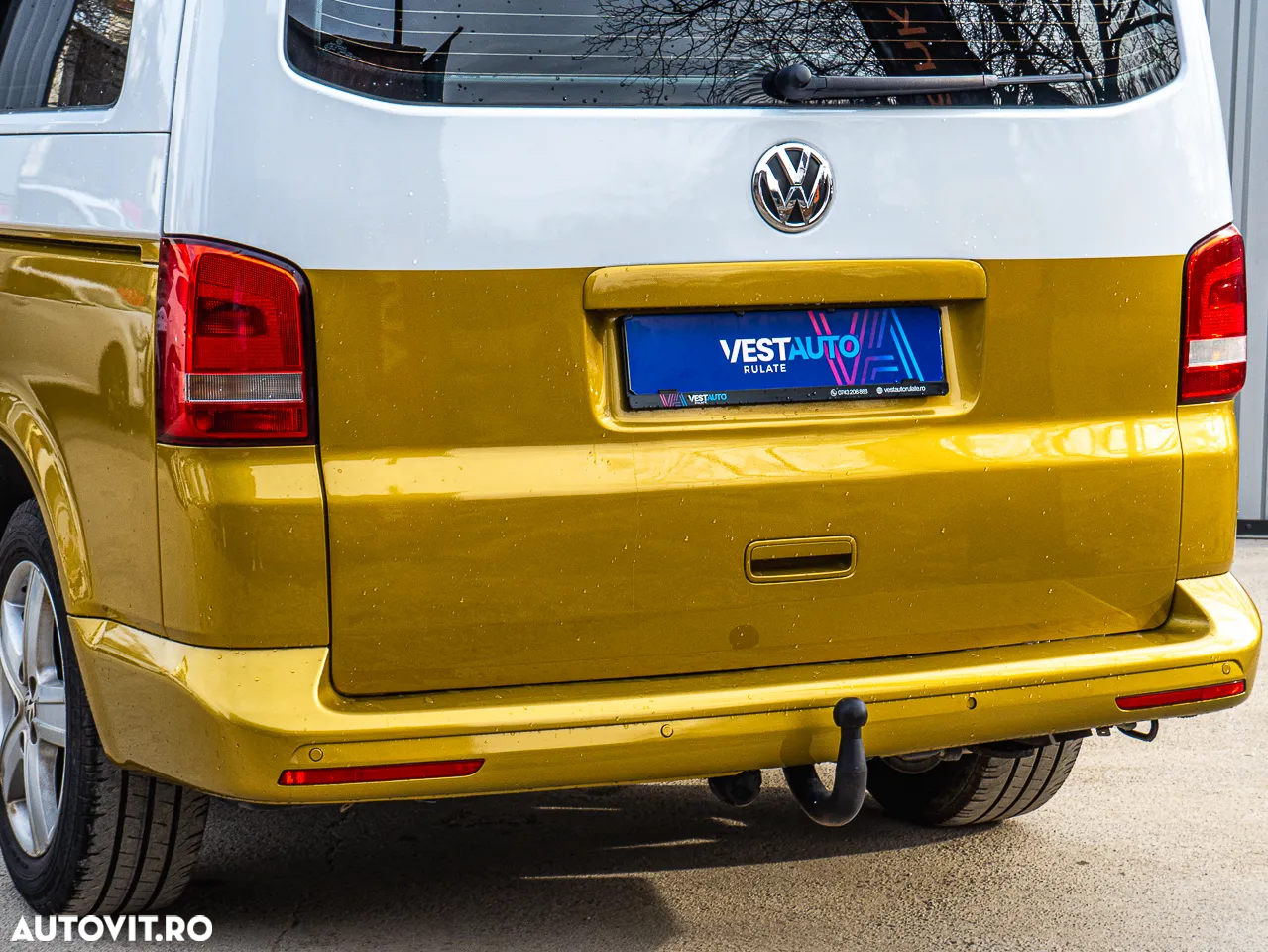 Volkswagen Multivan - 37