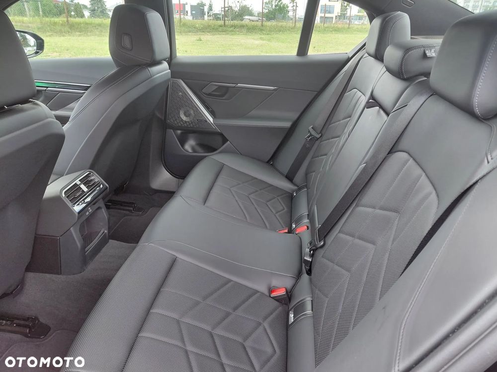 BMW Seria 5 530i mHEV M Sport sport - 9