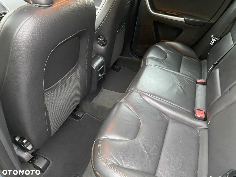 Volvo XC 60 D3 Momentum - 7