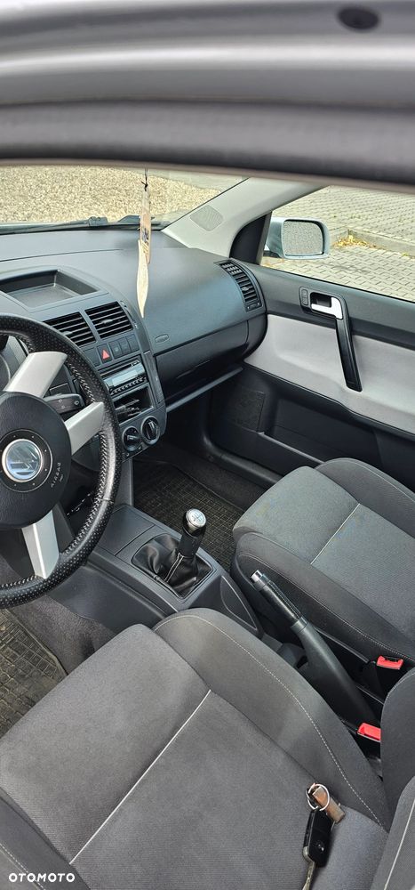 Volkswagen Polo 1.4 Fun - 6
