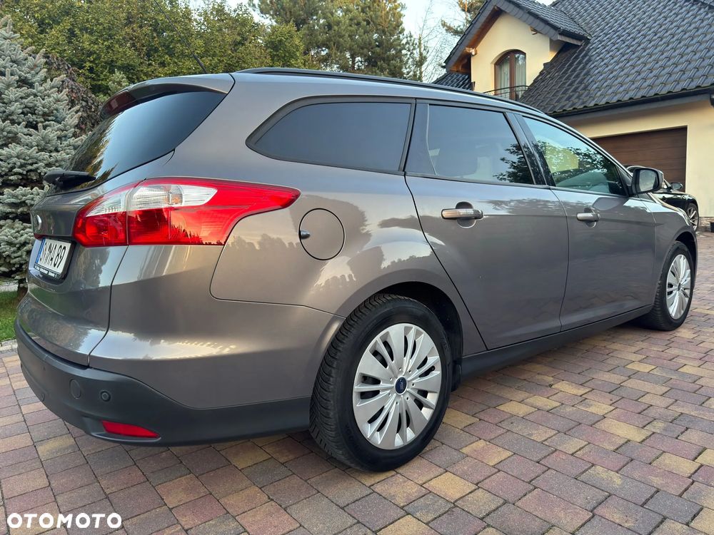 Ford Focus 1.6 TI-VCT Champions Edition - 4