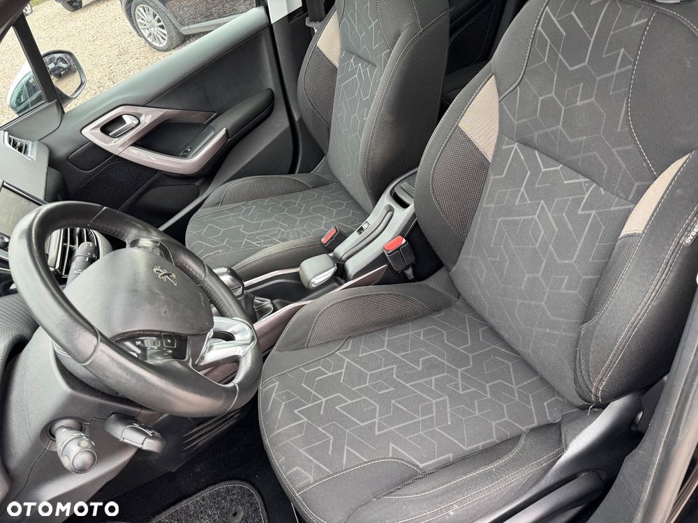 Peugeot 2008 PureTech 82 Style - 25