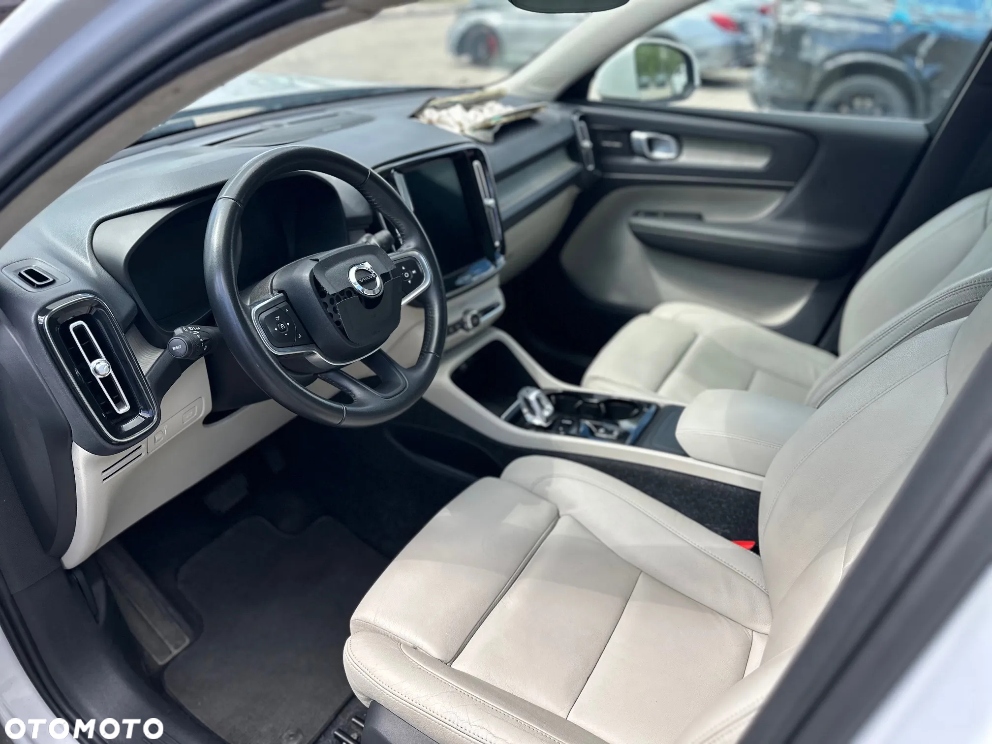 Volvo XC 40 - 12