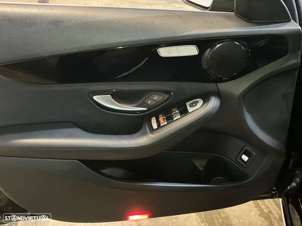 Mercedes-Benz C 300 - 21