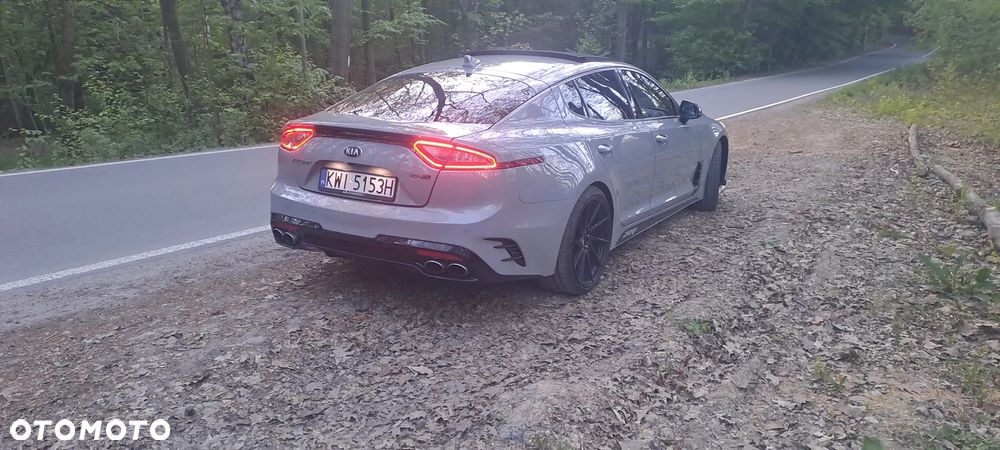 Kia Stinger 2.0 T-GDI GT Line - 4