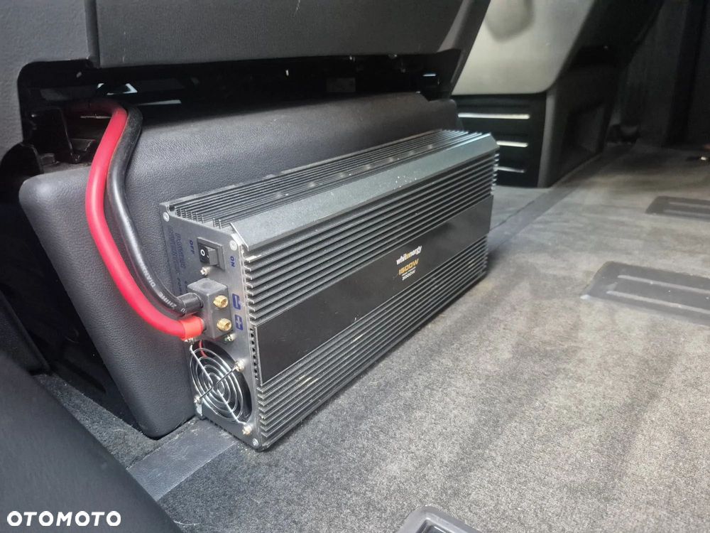 Volkswagen Multivan - 28