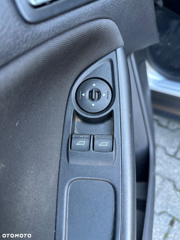 Ford Focus - 10