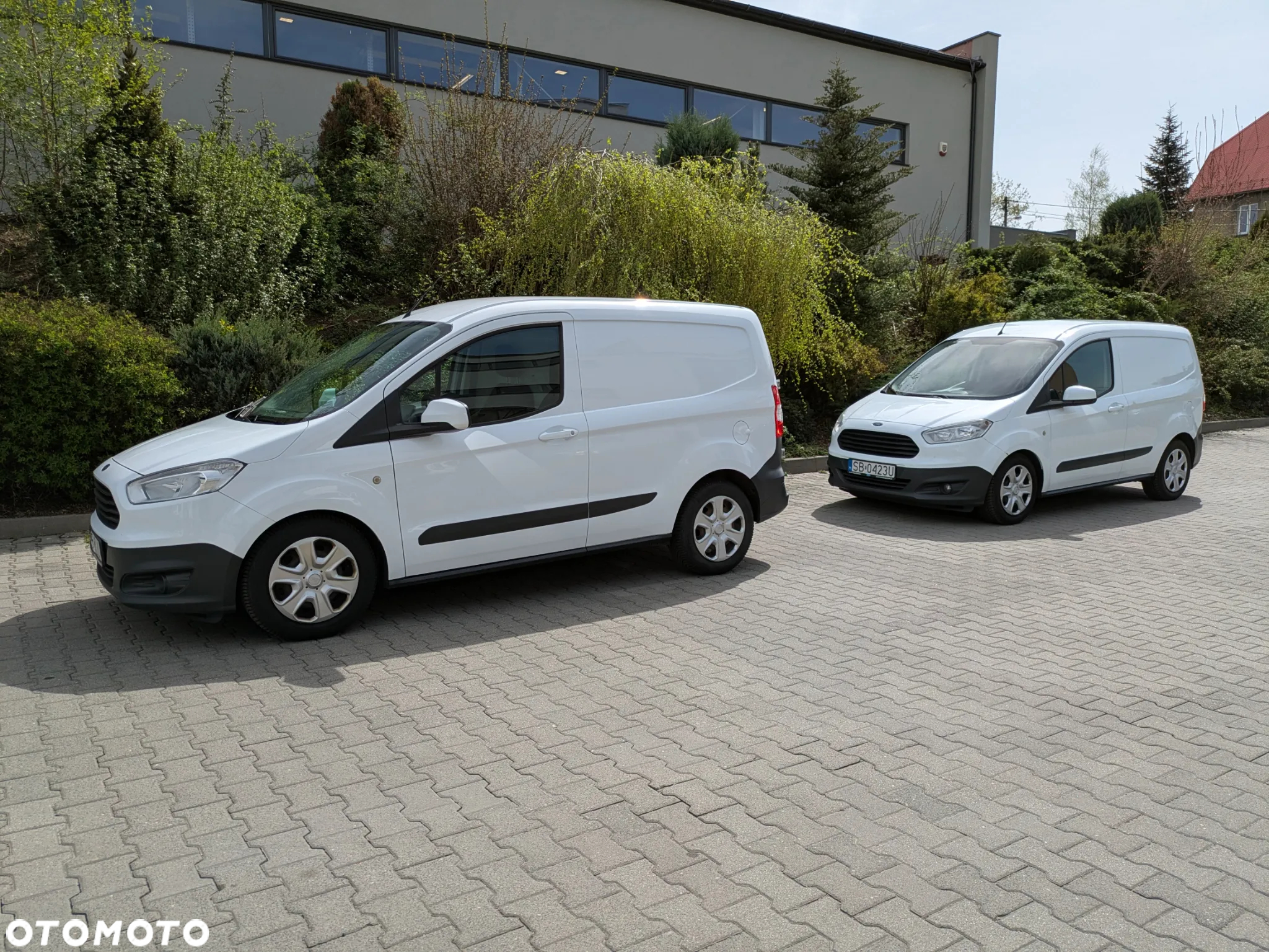 Ford Transit Courier - 16