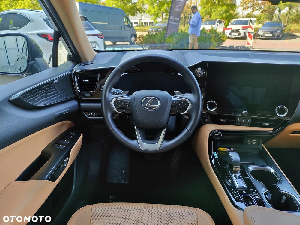 Lexus NX 450h+ Omotenashi AWD - 16