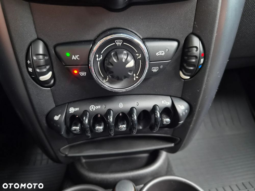 MINI Countryman Cooper SD All4 - 17