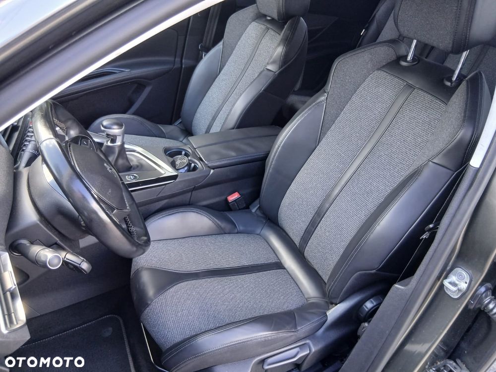 Peugeot 5008 1.2 PureTech Active S&S - 20
