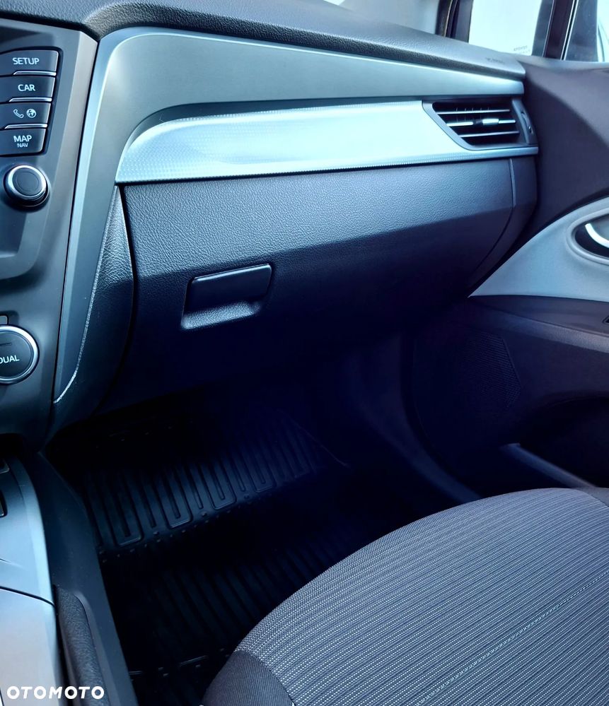 Toyota Avensis 1.8 Premium MS - 27