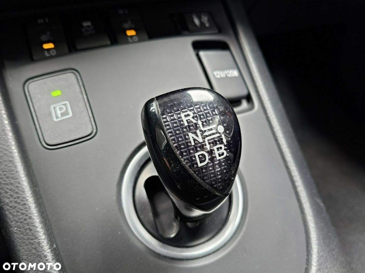 Toyota Auris - 25