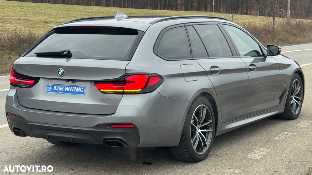 BMW Seria 5 530d xDrive Touring Aut. M Sport Edition - 19