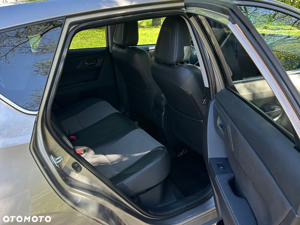 Toyota Auris 1.8 HSD Prestige - 13