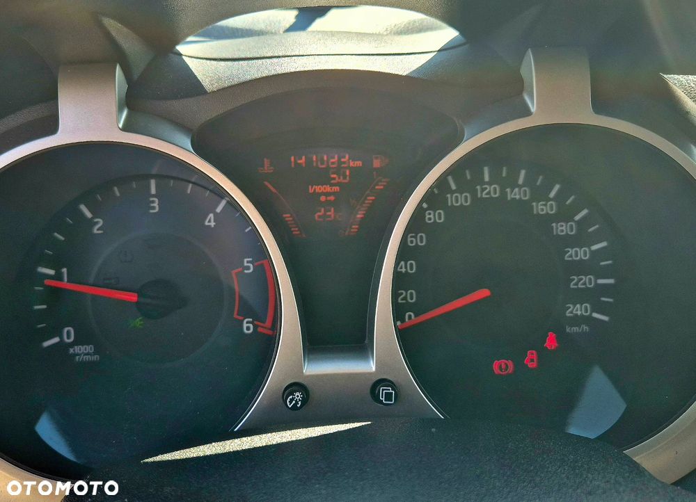 Nissan Juke 1.5 dCi Acenta EU6 - 10