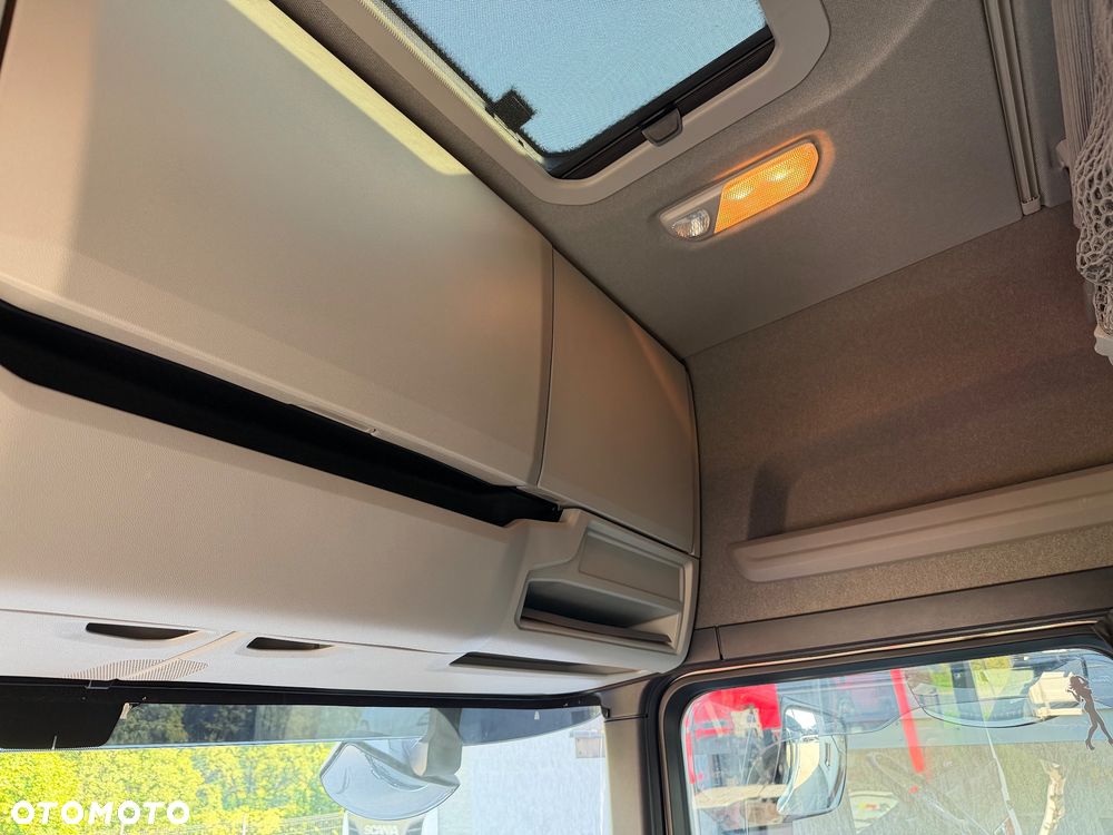 Scania S460 cała na poduszkach salon polska - 14