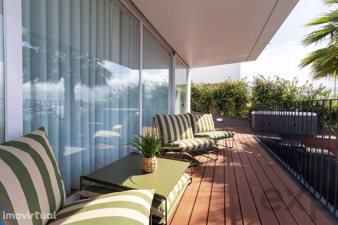 Moradia de Luxo com Vista Mar – Totalmente Mobilada | Funchal, Madeira - Grande imagem: 3/45