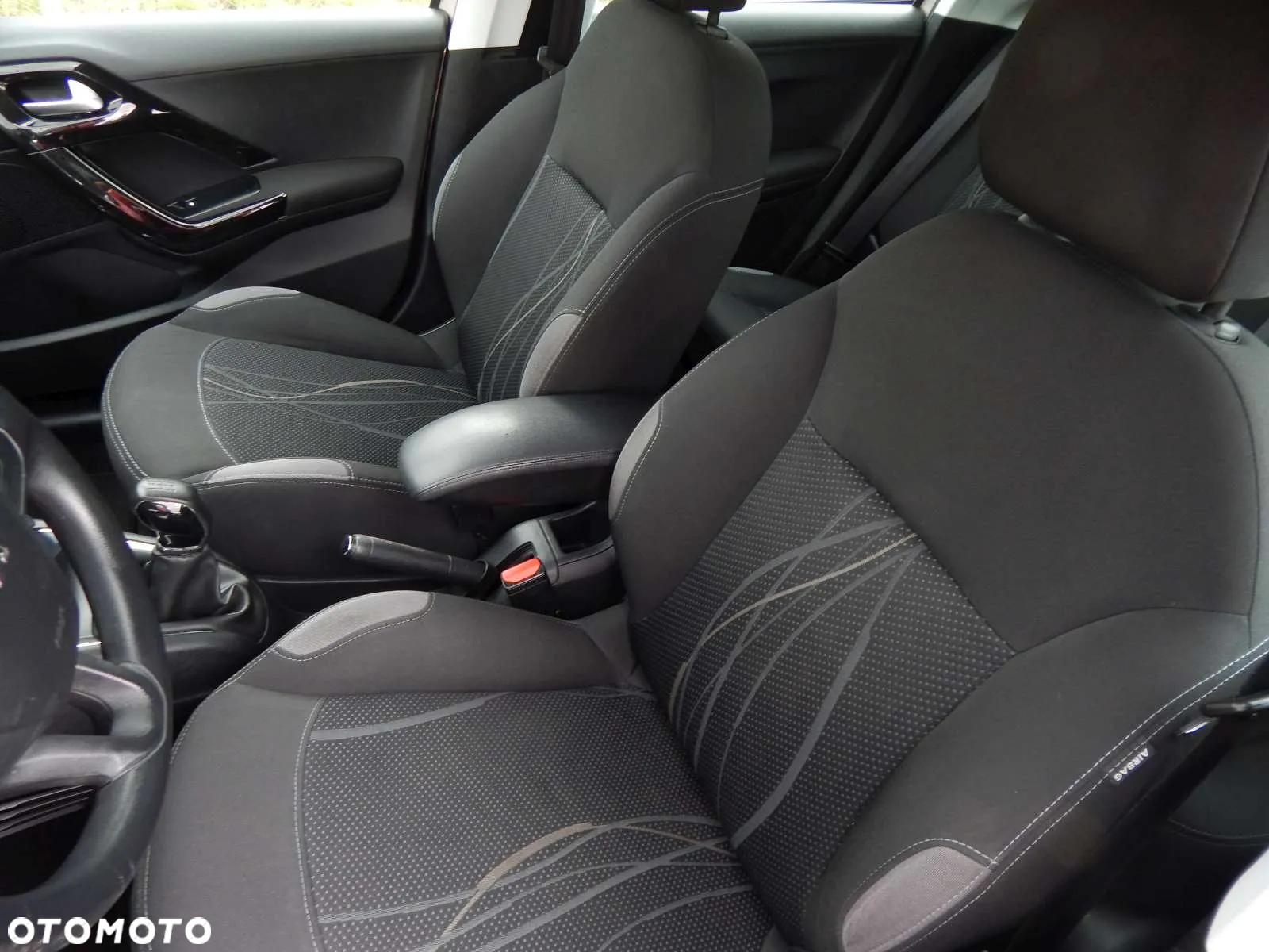 Peugeot 208 1.2 VTi Business Line - 14