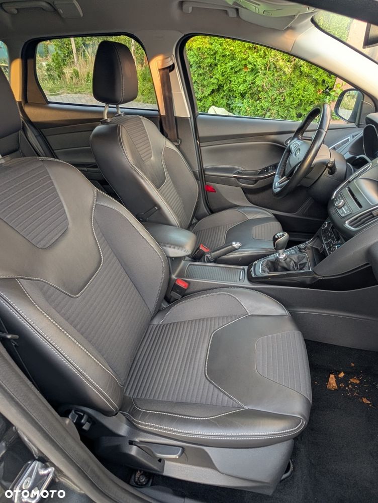 Ford Focus - 8