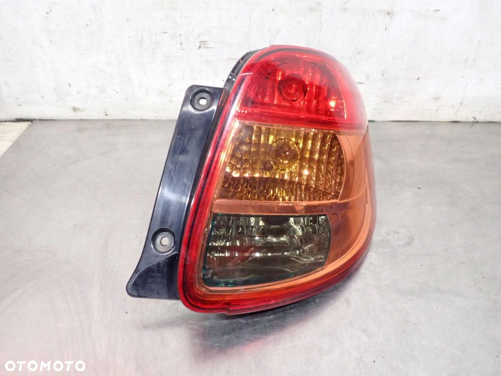 LAMPA PRAWA TYLNA SUZUKI SX4 1.6 - 1