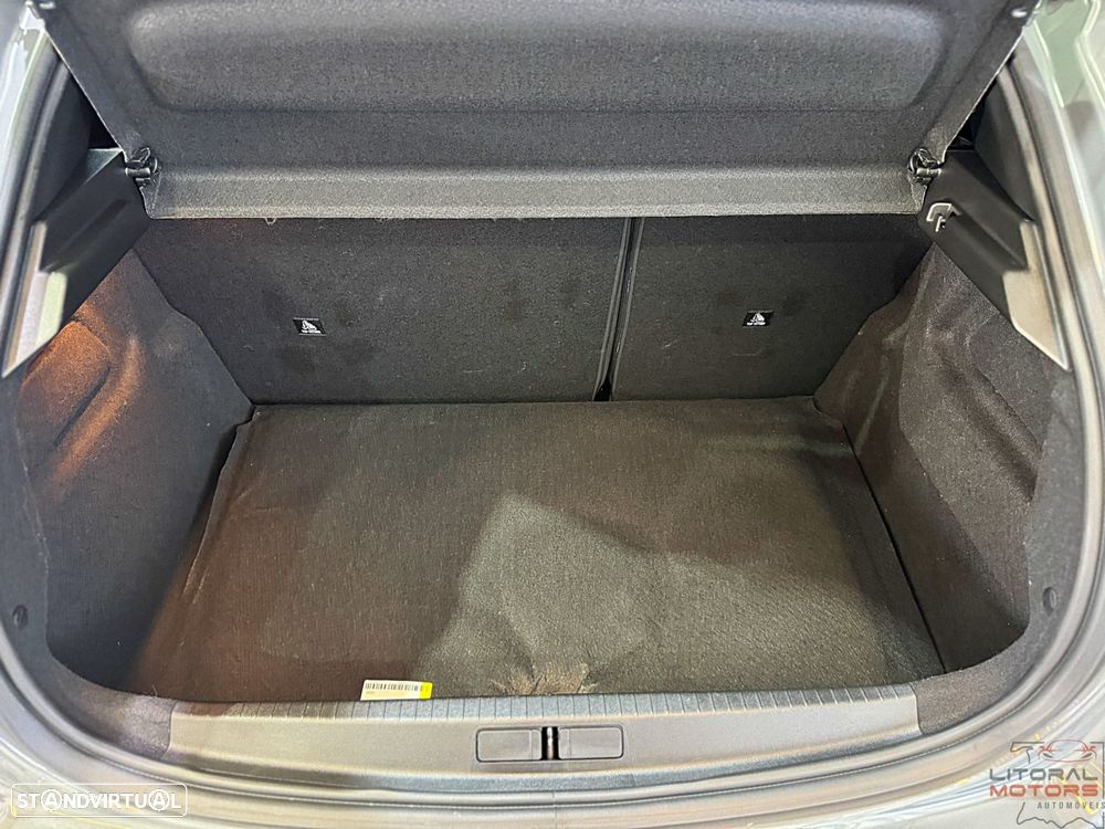 Peugeot 208 1.2 PureTech SE Style - 11