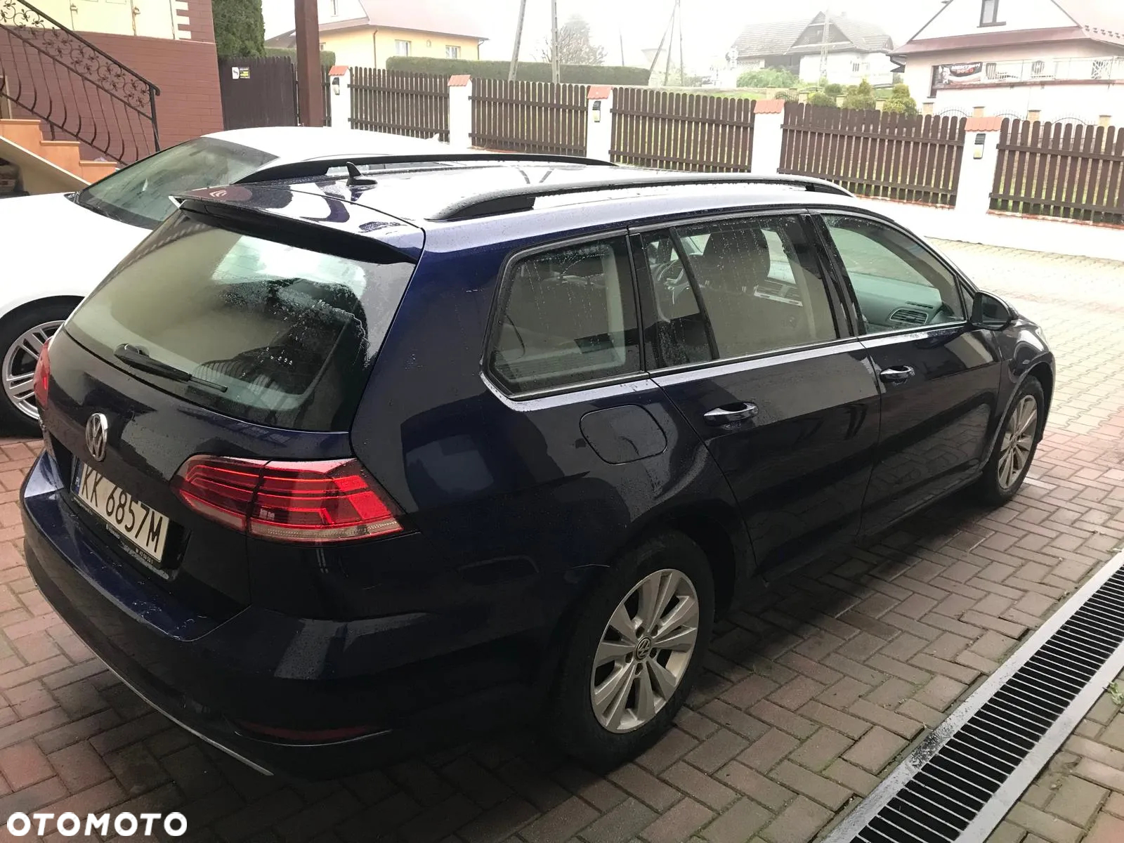 Volkswagen Golf - 6