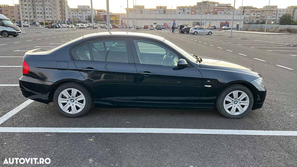 BMW Seria 3 318d - 5