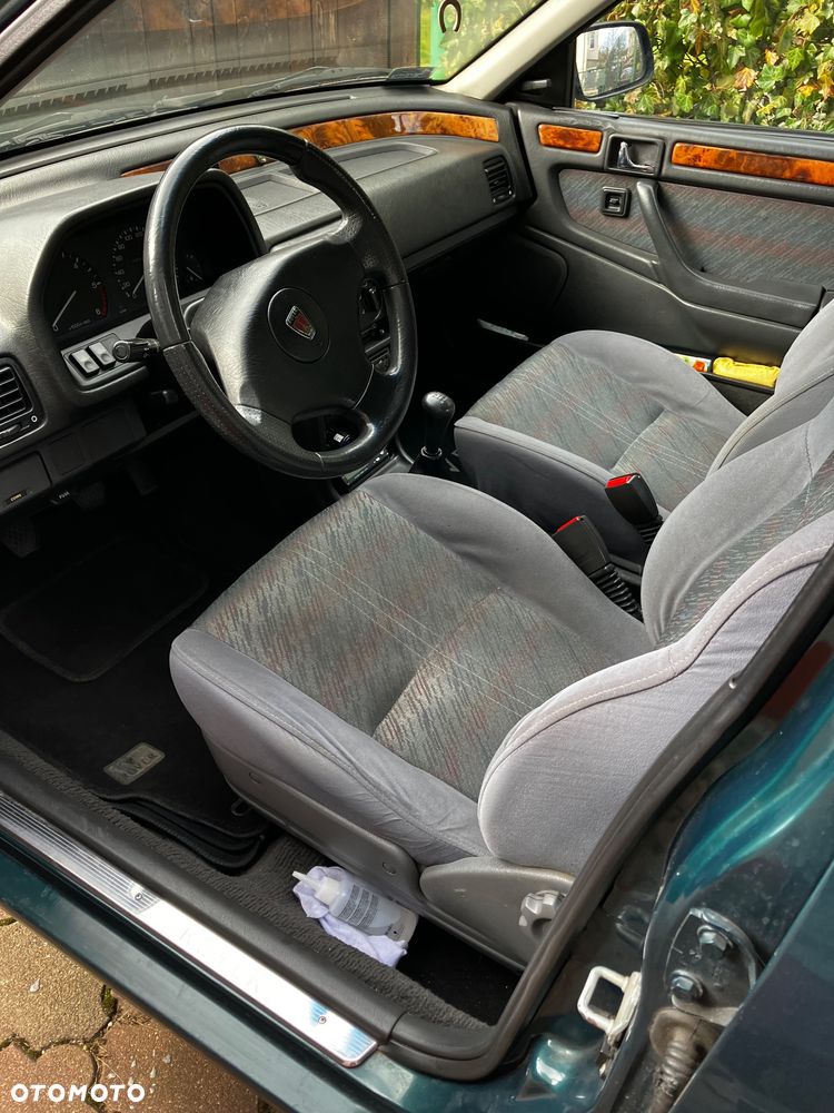 Rover 218 - 8