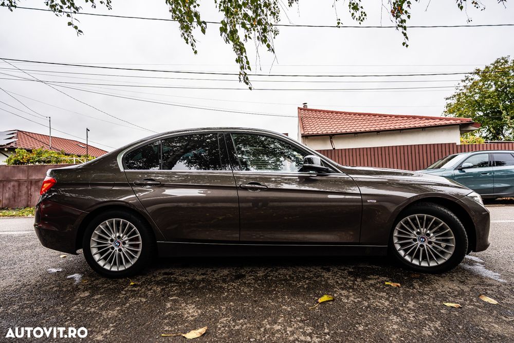 BMW 3 Series 2012 photo 4